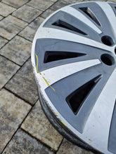 Laden Sie das Bild in den Galerie-Viewer, 1x Alufelge 17 Zoll 6.5&quot; 5x112 3V0601025AH Skoda Superb Rim Wheel