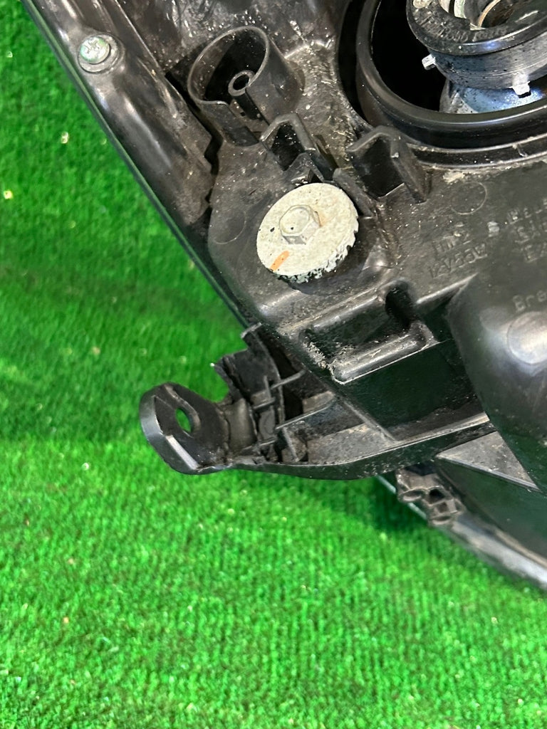 Frontscheinwerfer Toyota Yaris Links Scheinwerfer Headlight