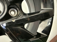 Laden Sie das Bild in den Galerie-Viewer, 1x Alufelge 16 Zoll 6.5" 4x108 38ET Glanz Schwarz 9847228980 Opel Corsa F FEL6380432509fz