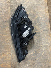Laden Sie das Bild in den Galerie-Viewer, Frontscheinwerfer BMW 5 G31 G30 5A388E4 Rechts Scheinwerfer Headlight