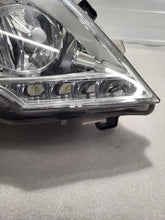 Laden Sie das Bild in den Galerie-Viewer, Frontscheinwerfer Mercedes-Benz Viano W639 Vito A6398202961 Xenon Rechts SCH2943973963bu