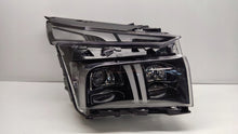 Laden Sie das Bild in den Galerie-Viewer, Frontscheinwerfer Hyundai Santa Fe IV 92102S1600 92102CL100 LED Rechts Headlight