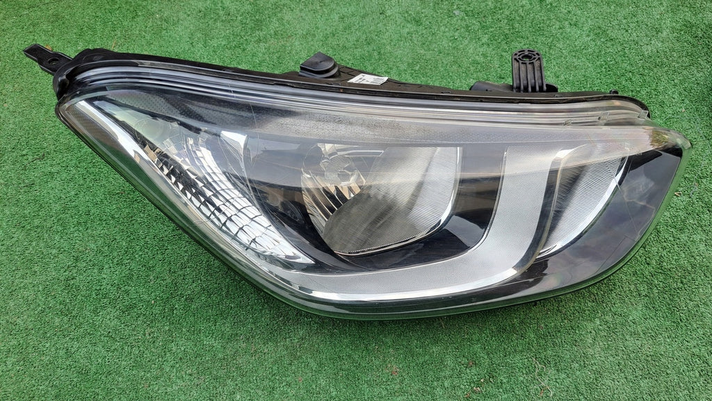 Frontscheinwerfer Hyundai I20 92102-4P800 Rechts Scheinwerfer Headlight