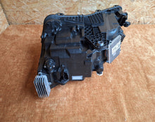Laden Sie das Bild in den Galerie-Viewer, Frontscheinwerfer Skoda Superb III 3V1941016D Full LED Rechts Headlight