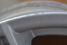 Load image into Gallery viewer, 4x Alufelge 17 Zoll 7.5" 5x112 27ET Glanz Silber 6868217 BMW 5 G30 G20 Rim Wheel FEL7737645814oi