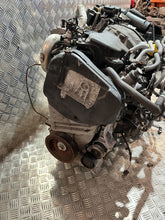 Load image into Gallery viewer, Motor Nissan Micra V K14 K9K628 1.5 DCI 90PS 66kW 98TKm 2017 Engine Komplett MOT5699730001lr