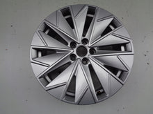 Laden Sie das Bild in den Galerie-Viewer, 1x Alufelge 17 Zoll 6.5" 5x100 40ET 658601025AA Skoda I Rim Wheel FEL5863615021br