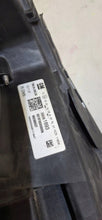 Laden Sie das Bild in den Galerie-Viewer, Frontscheinwerfer Opel Astra K 39081893 39081892 Ein Stück (Rechts oder Links) SCH8703421940gr