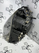 Load image into Gallery viewer, Frontscheinwerfer Volvo 82304585 82304599 Ein Satz Scheinwerfer Headlight SCH7065892978nu