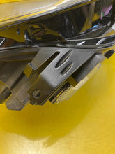 Load image into Gallery viewer, Frontscheinwerfer VW Touran 5TB941082D LED Rechts Scheinwerfer Headlight