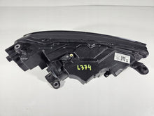 Laden Sie das Bild in den Galerie-Viewer, Frontscheinwerfer Skoda Fabia 6VB941015 LED Links Scheinwerfer Headlight