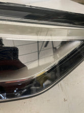 Laden Sie das Bild in den Galerie-Viewer, Frontscheinwerfer Audi A3 8Y0941036 LED Rechts Scheinwerfer Headlight SCH3031394315pv