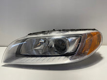 Load image into Gallery viewer, Frontscheinwerfer Volvo Xc70 31420013 Links Scheinwerfer Headlight