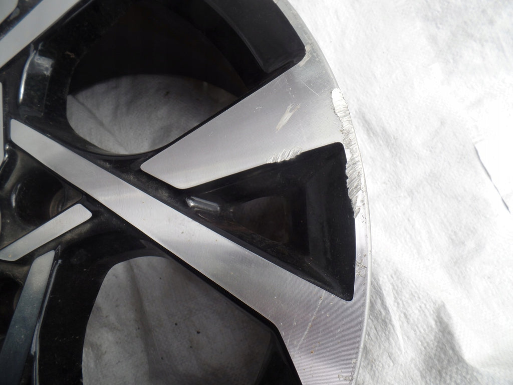 1x Alufelge 18 Zoll 8.0" 5x114.3 52ET 52910-J9800 Hyundai Tucson Rim Wheel