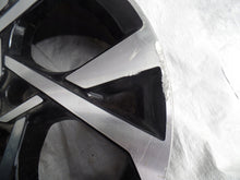 Load image into Gallery viewer, 1x Alufelge 18 Zoll 8.0&quot; 5x114.3 52ET 52910-J9800 Hyundai Tucson Rim Wheel