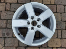 Load image into Gallery viewer, 1x Alufelge 16 Zoll 6.5" 5x112 50ET Silber TT0601025 VW Caddy Rim Wheel FEL1584576462ds