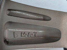 Laden Sie das Bild in den Galerie-Viewer, 1x Alufelge 15 Zoll 5.0&quot; 4x100 46ET Mitsubishi Space Star Rim Wheel