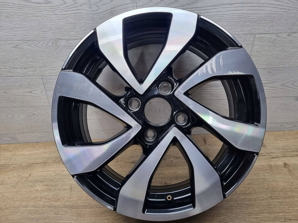 1x Alufelge 15 Zoll 5.5" 4x100 41ET Glanz Silber 1S0601025CE Mg Up Rim Wheel FEL3110646230mj