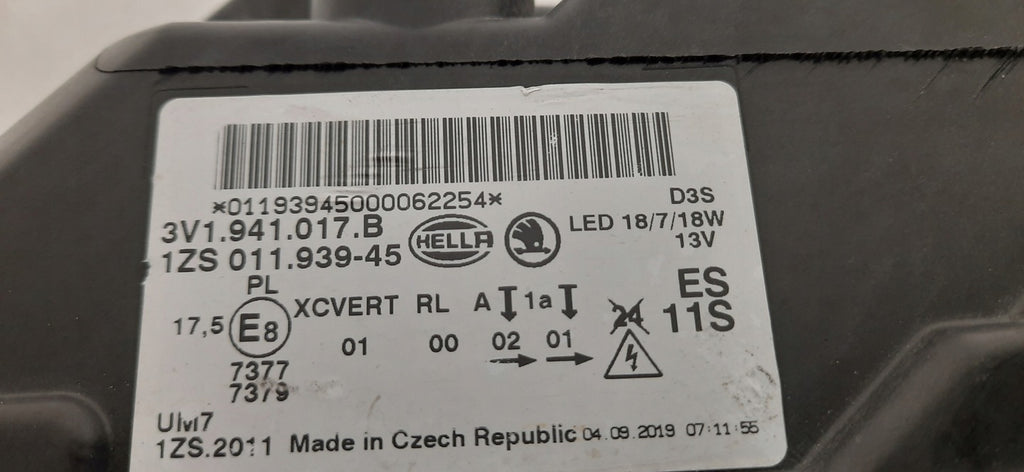 Frontscheinwerfer Skoda Superb III 3V1941017B Xenon Links Scheinwerfer Headlight