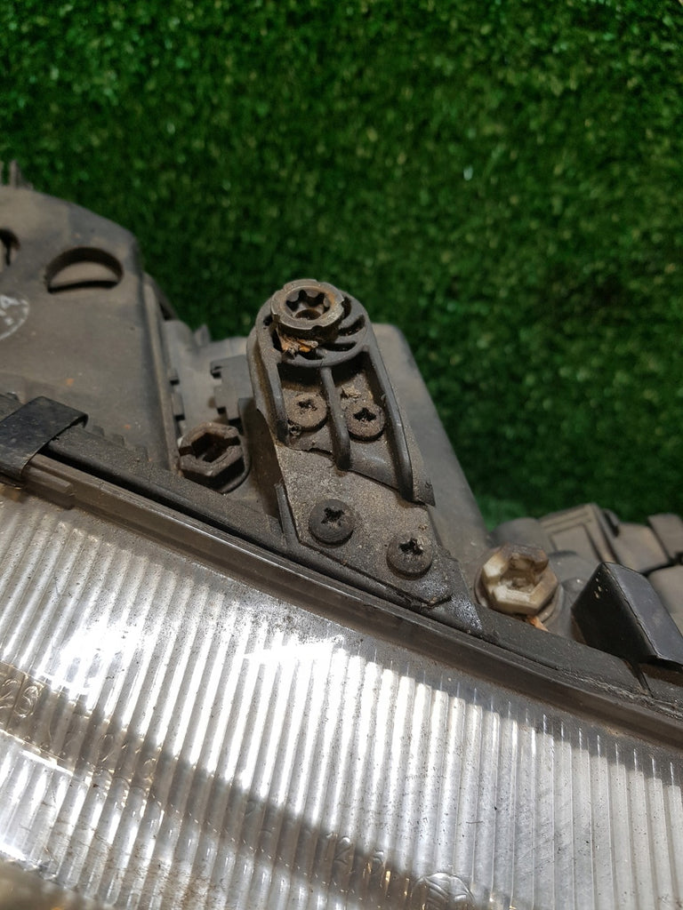 Frontscheinwerfer Mercedes-Benz W220 A2208201461 0301178274 1307329087 Rechts SCH5894912837ai