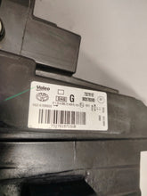 Laden Sie das Bild in den Galerie-Viewer, Frontscheinwerfer Toyota Proace City 73278187 Ein Stück (Rechts oder Links)