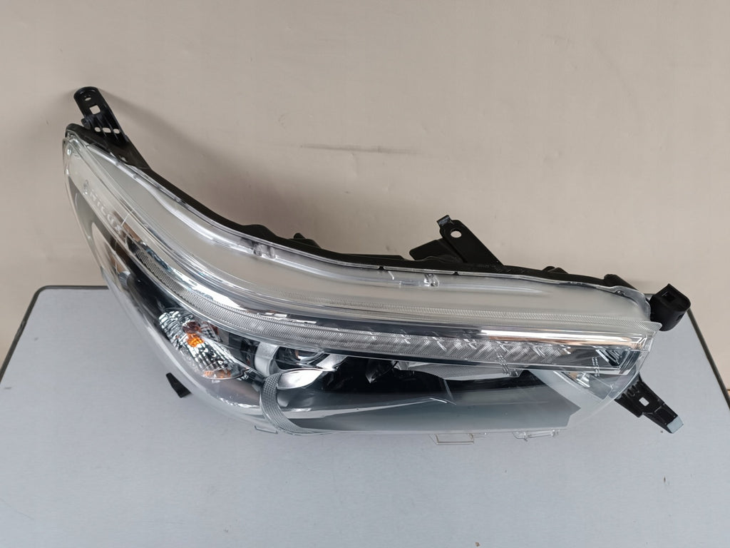 Frontscheinwerfer Toyota Hilux VIII Full LED Rechts Scheinwerfer Headlight SCH4266107423aa