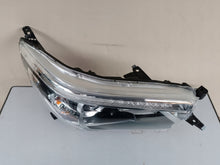 Load image into Gallery viewer, Frontscheinwerfer Toyota Hilux VIII Full LED Rechts Scheinwerfer Headlight SCH4266107423aa