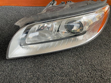 Load image into Gallery viewer, Frontscheinwerfer Volvo Xc70 31214347 Xenon Ein Stück (Rechts oder Links) SCH2370000429ip