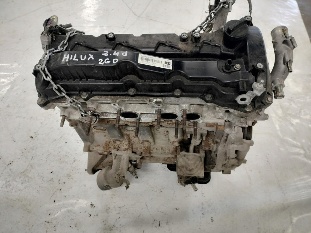 Motor Toyota Hilux 2GD 2.4 Diesel Engine Unkomplett