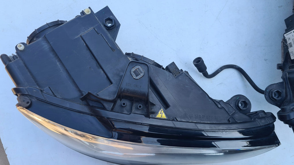 Frontscheinwerfer Audi A3 8V0941006AE LED Ein Stück (Rechts oder Links)