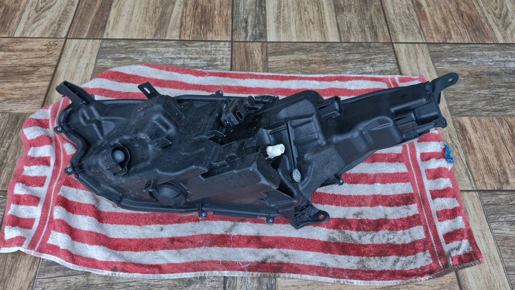 Frontscheinwerfer Toyota IV Yaris K0-8EU LED Rechts Scheinwerfer Headlight SCH3198663286gb