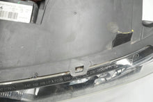 Laden Sie das Bild in den Galerie-Viewer, Frontscheinwerfer Land Rover Range I L322 AH42-13W030-EB Links Headlight SCH2403982953zr