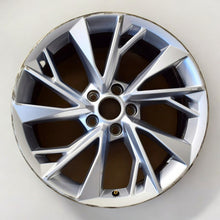 Load image into Gallery viewer, 1x Alufelge 18 Zoll 8.5&quot; 5x112 29ET Glanz Silber 8W0601025FM Audi B9 Rim Wheel