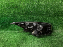 Laden Sie das Bild in den Galerie-Viewer, Frontscheinwerfer Kia Venga CSC15691 Links Scheinwerfer Headlight