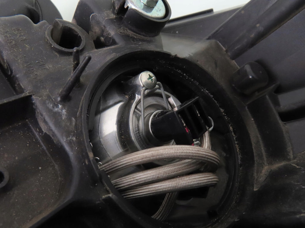 Frontscheinwerfer Citroën C-Crosser Rechts Scheinwerfer Headlight SCH3855552190yb