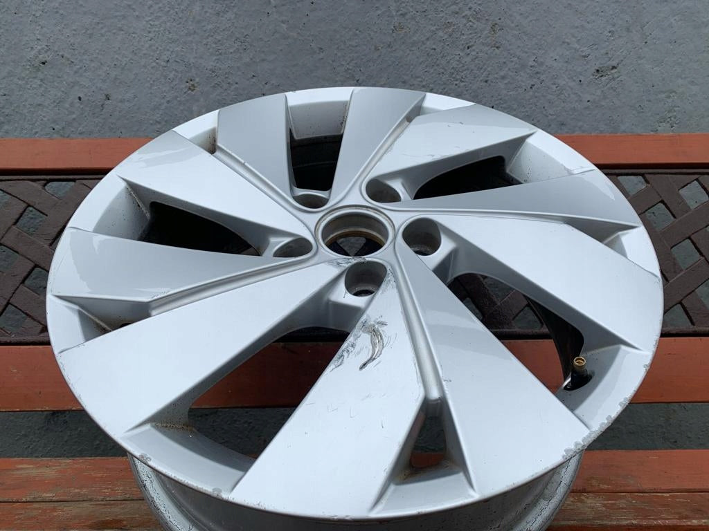 1x Alufelge 17 Zoll 6.5" 5x112 46ET Glanz Silber 5H0601025B VW Golf Viii FEL6330796230tb