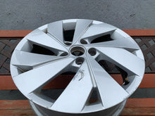 Load image into Gallery viewer, 1x Alufelge 17 Zoll 6.5" 5x112 46ET Glanz Silber 5H0601025B VW Golf Viii FEL6330796230tb