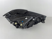 Laden Sie das Bild in den Galerie-Viewer, Frontscheinwerfer Audi Q3 83A941035 Full LED Links Scheinwerfer Headlight SCH9469639363fl