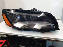 Laden Sie das Bild in den Galerie-Viewer, Frontscheinwerfer VW Passat B7 561941006B Rechts Scheinwerfer Headlight