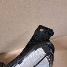 Laden Sie das Bild in den Galerie-Viewer, Frontscheinwerfer Ford Focus JX7B13E015AE LED Links Scheinwerfer Headlight SCH4867419881hu