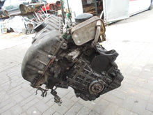 Laden Sie das Bild in den Galerie-Viewer, Motor BMW E91 E60 E90 E61 YUGUYGGGGH 2005 Benzin Engine Unkomplett