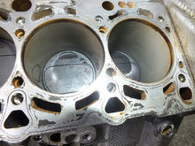 Laden Sie das Bild in den Galerie-Viewer, Motorblock Audi VW A8 BFM 4.2 335PS 246kW Benzin Unkomplett