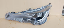 Load image into Gallery viewer, Frontscheinwerfer Toyota Corolla 81150-02S70 LED Links Scheinwerfer Headlight SCH9163400751ov
