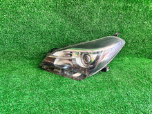 Load image into Gallery viewer, Frontscheinwerfer Toyota Yaris LED Links Scheinwerfer Headlight