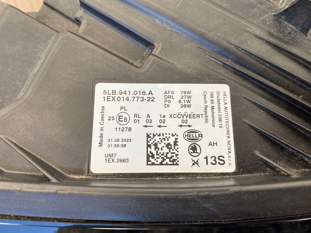 Frontscheinwerfer Skoda Enyaq 5LB941016A Full LED Ein Stück (Rechts oder Links)