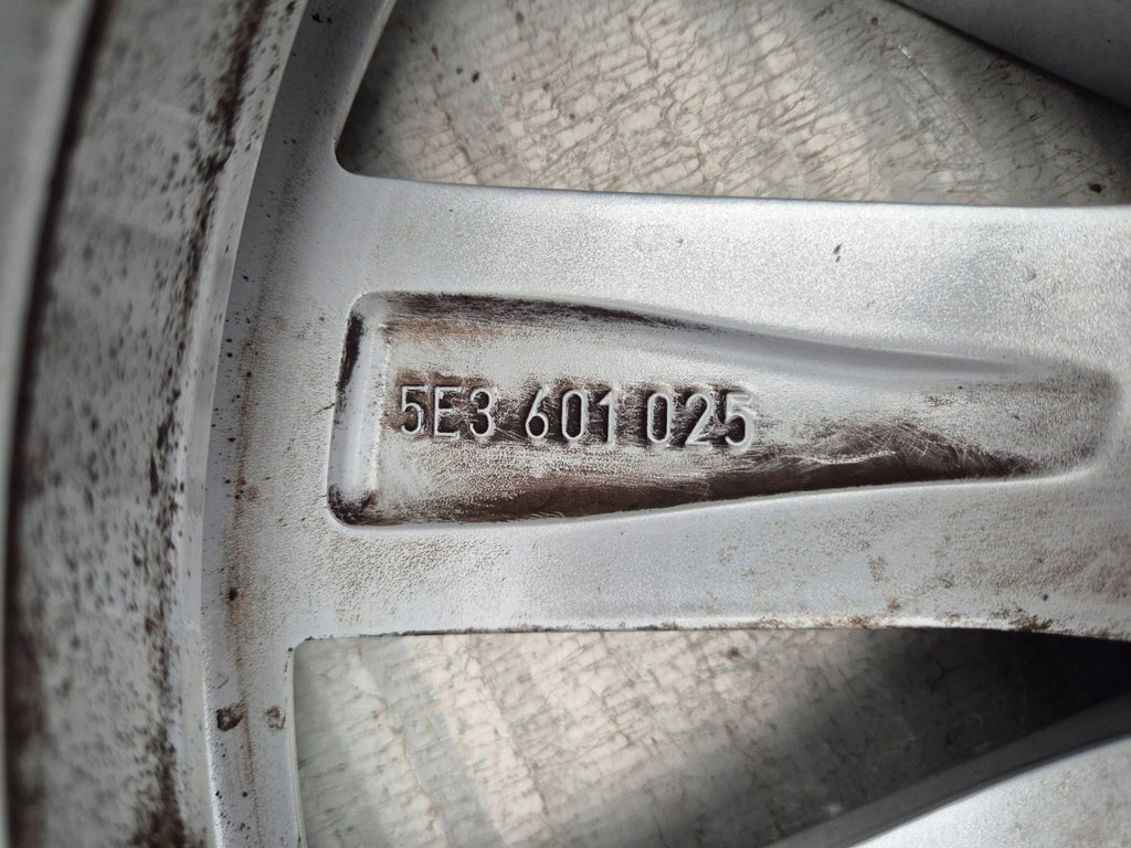 1x Alufelge 17 Zoll 7.0" 5x112 46ET Silber 5E3601025 Skoda Octavia Iii Rim Wheel FEL8296319979hl