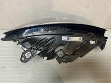 Laden Sie das Bild in den Galerie-Viewer, Frontscheinwerfer Mercedes-Benz Cla A1178206761 Full LED FALSE Headlight SCH4136933078mp