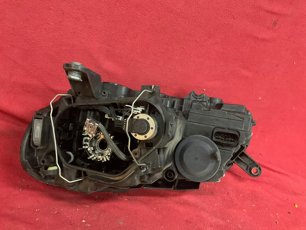 Frontscheinwerfer VW Passat B7 3AB941752 8K0941597B Xenon Rechts Headlight SCH4477979159lg