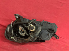 Load image into Gallery viewer, Frontscheinwerfer VW Passat B7 3AB941752 8K0941597B Xenon Rechts Headlight SCH4477979159lg