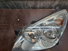 Laden Sie das Bild in den Galerie-Viewer, Frontscheinwerfer Opel Astra H 1EG270370-41 LED Links Scheinwerfer Headlight